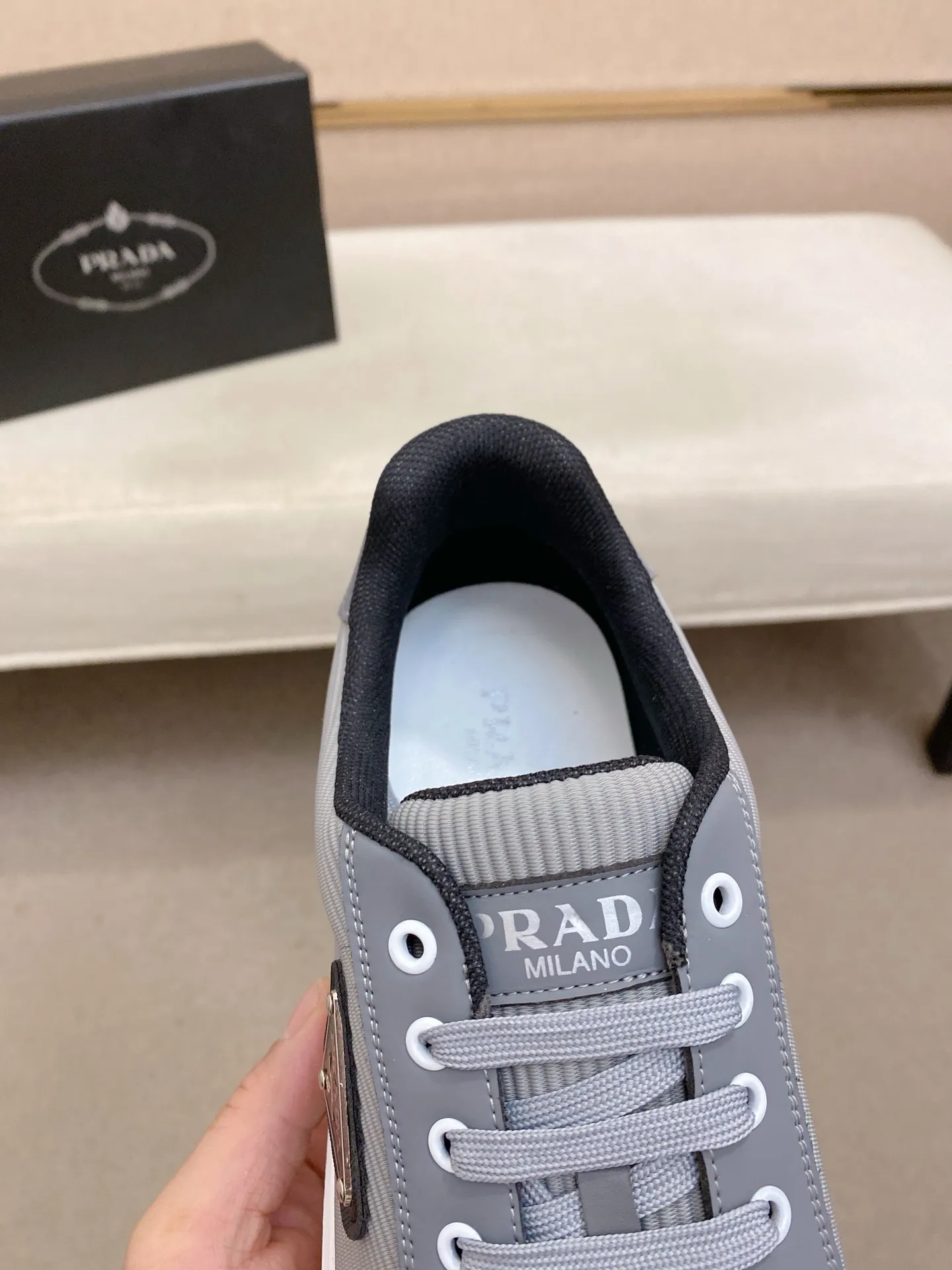 Men's men's shoes💰: 440💰[Prada～Prada] Trendy new styles are on the market. Same style as the official website. Counter quality. Original version. [Strong] [Strong] Imported selected first-layer cowhide. Comfortable and breathable sheepskin lining, fine workmanship, upper layer made of 100% pure cowhide, original last shape, comfortable on the feet, shoe sizes 38 to 44